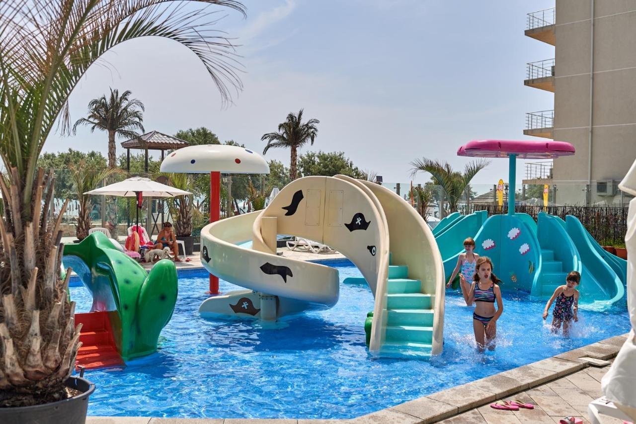 Crazy Sea View 1Br Apartment Spa Pools Resort Mamaia Exterior foto
